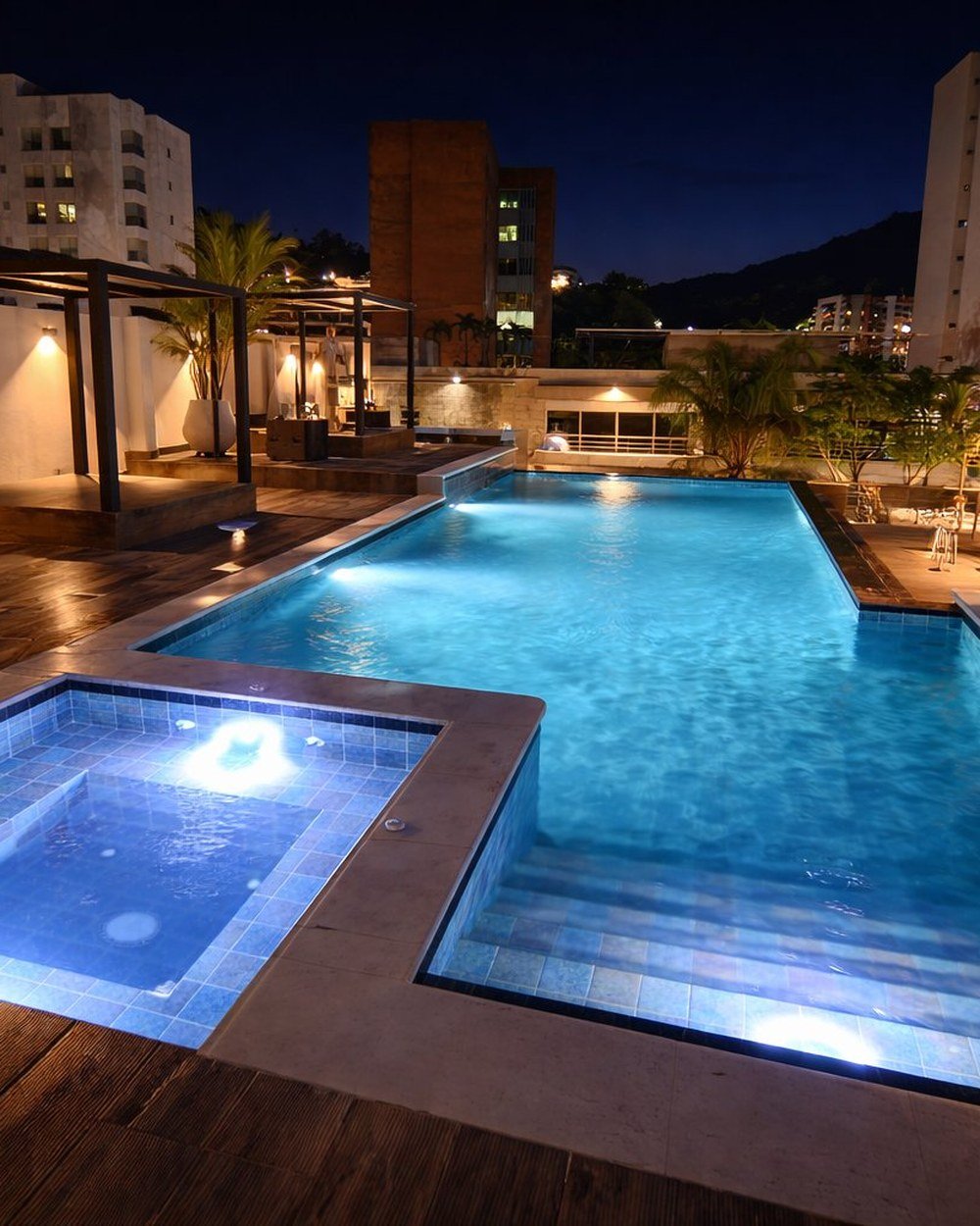 Riomaggiore City Tower, torre residencial en Santa Teresita, Cali
